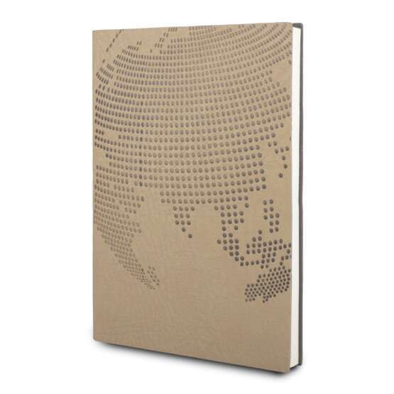 Globe A5 notebook with memorandum, month planner & bookmark ribbon | 176 date pages - Image 2